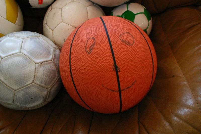 ספורט משחקי כדור מאתגרים לילדים - מ.כדור ט.חובה-חובה